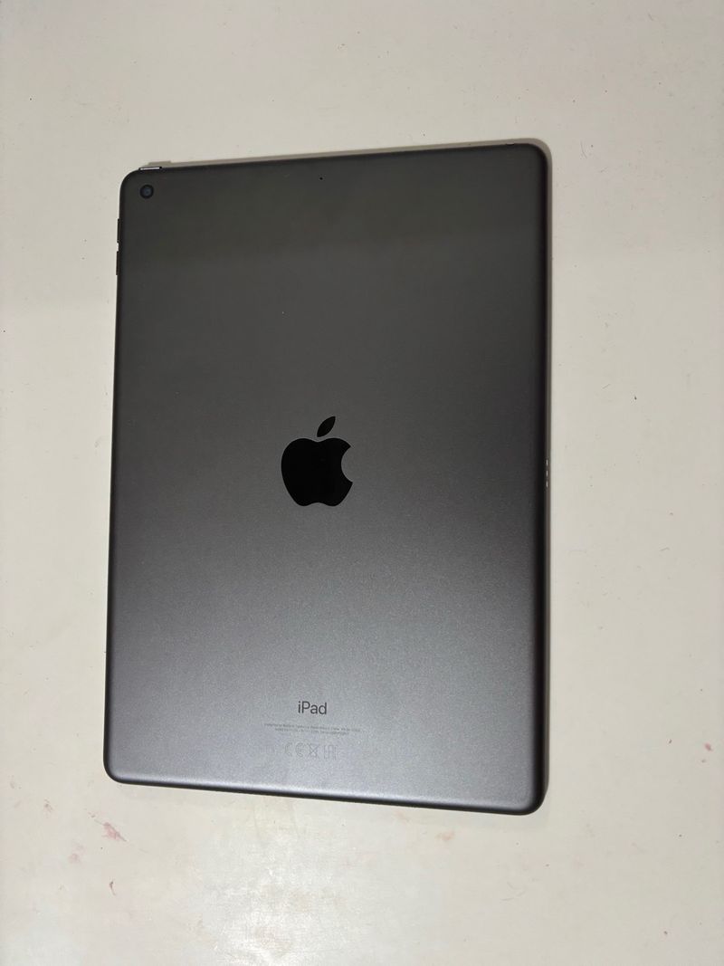 iPad 9ª Gen 64GB Gris Espacial