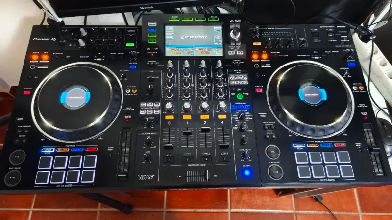 Pioneer XDJ-XZ DJ Controller afbeelding 3
