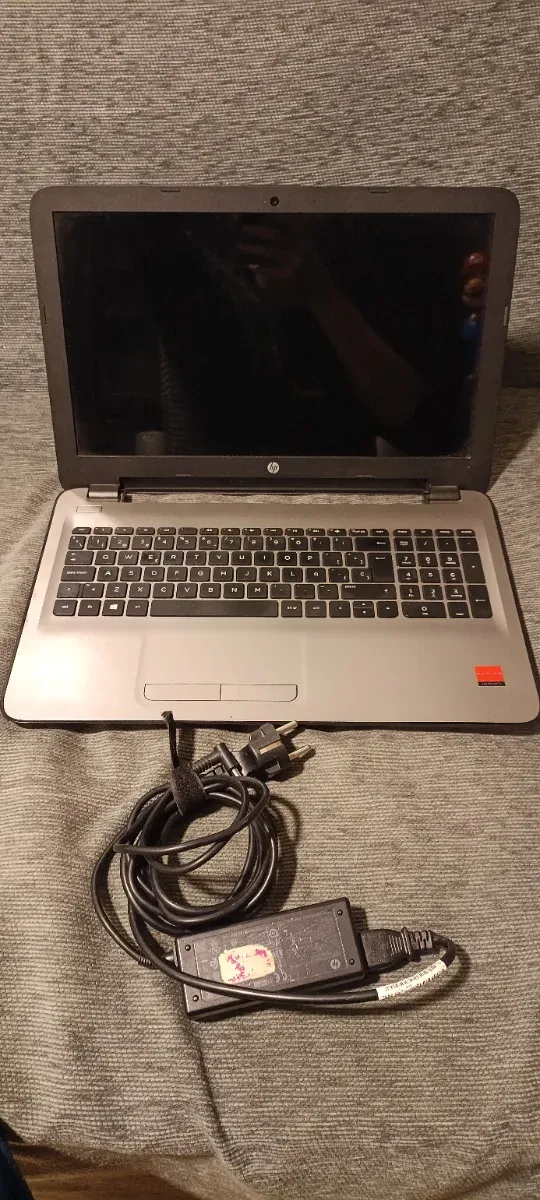 Portátil HP Notebook 15-ba009ns Windows 10 afbeelding 2
