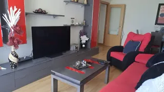 Salon completo gris y rojo