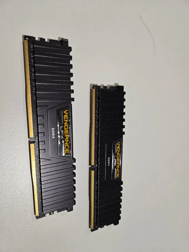 Corsair Vengeance LPX 16GB DDR4 2400MHz