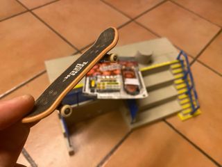 Tech Deck Skate Plaza con 2 skates