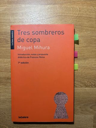 Tres sombreros de copa