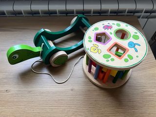 Tortuga de madera para arrastrar