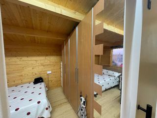 Casa de madera maciza con aislamiento