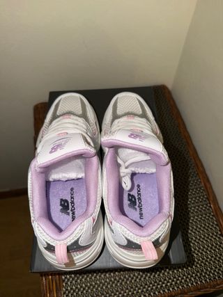New Balance 530 Blanco y Rosa Talla 36