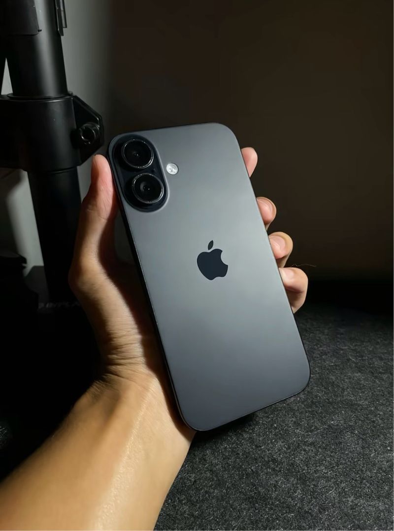 iPhone 16 Negro