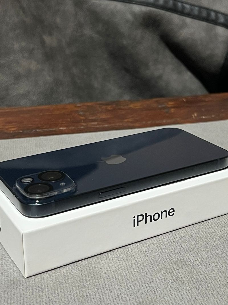 iPhone 14 Azul medianoche 128 con película protectora + cable afbeelding 5