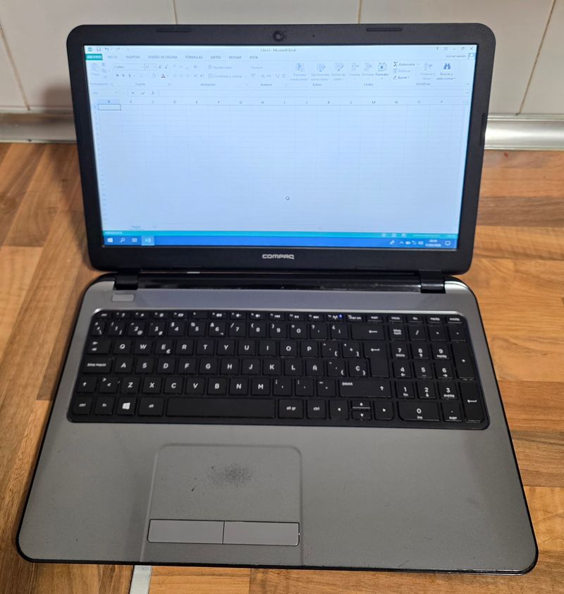 Ordenador portátil Compaq hp INTEL Core 3 , 8RAM afbeelding 2