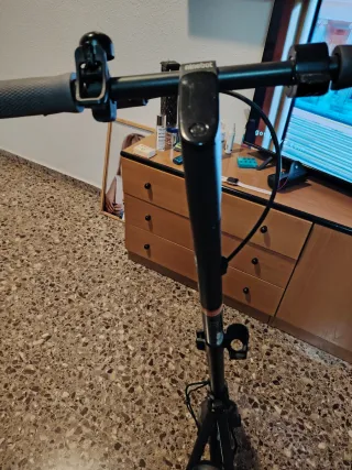 Patinete eléctrico Ninebot como nuevo