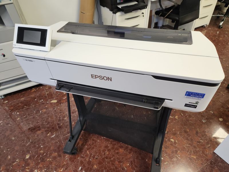 Plotter Epson T3100 con pedestal