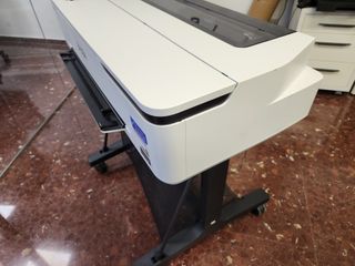 Plotter Epson T3100 con pedestal