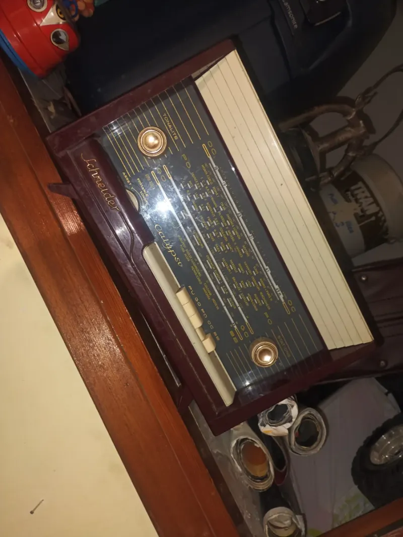 Radio Antigua Schneider Calypso afbeelding 5
