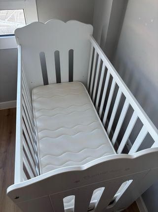 Cuna Micuna Bonne Nuit y accesorios.