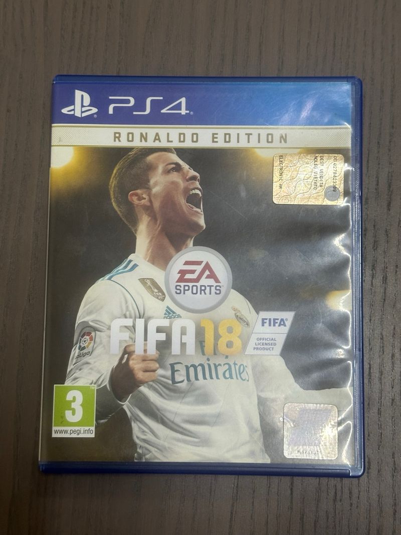 Edición Ronaldo de FIFA 18 para PS4