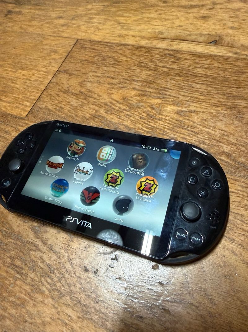 PS Vita Slim H4ckeada Negra afbeelding 5