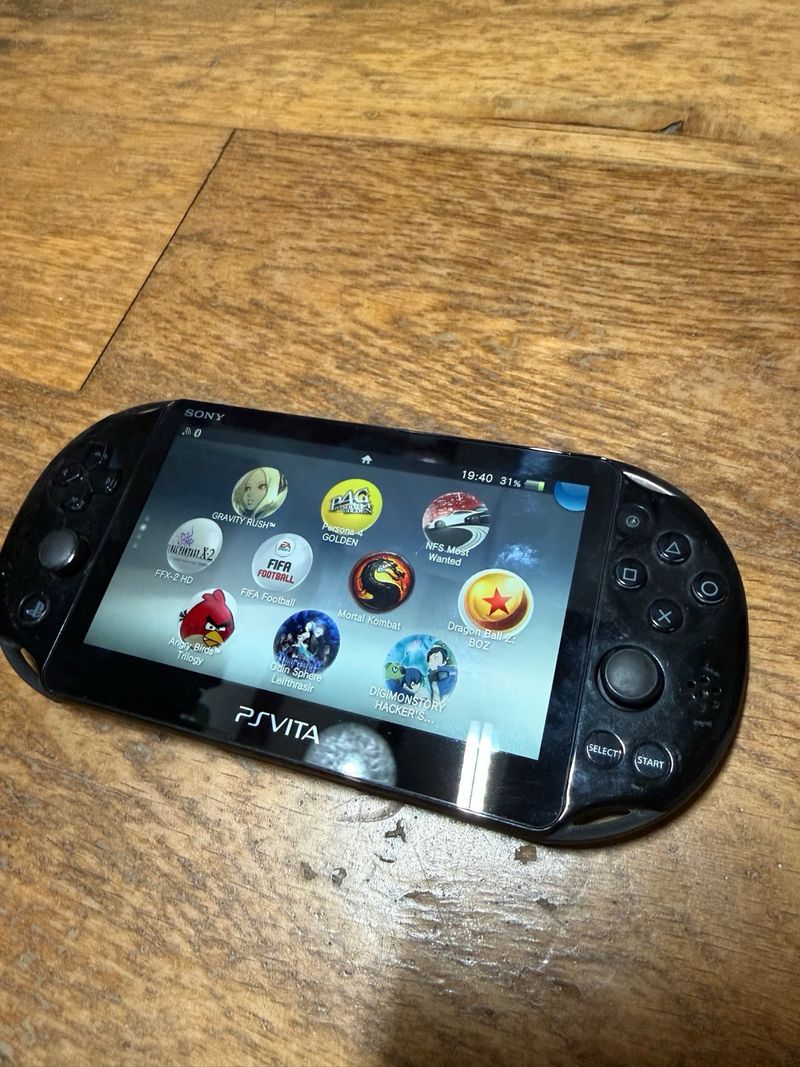 PS Vita Slim H4ckeada Negra afbeelding 4