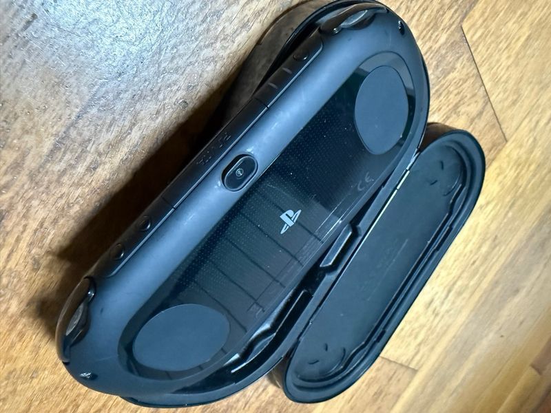 PS Vita Slim H4ckeada Negra afbeelding 7