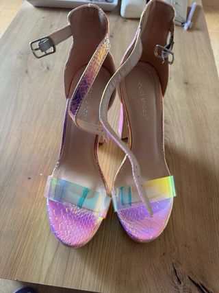 Tacones tornasolados rosa y morado