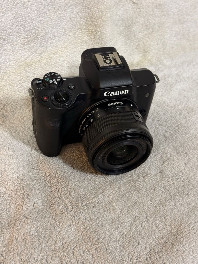 Canon EOS M50 + 4 Objetivos + Accesorios afbeelding 7
