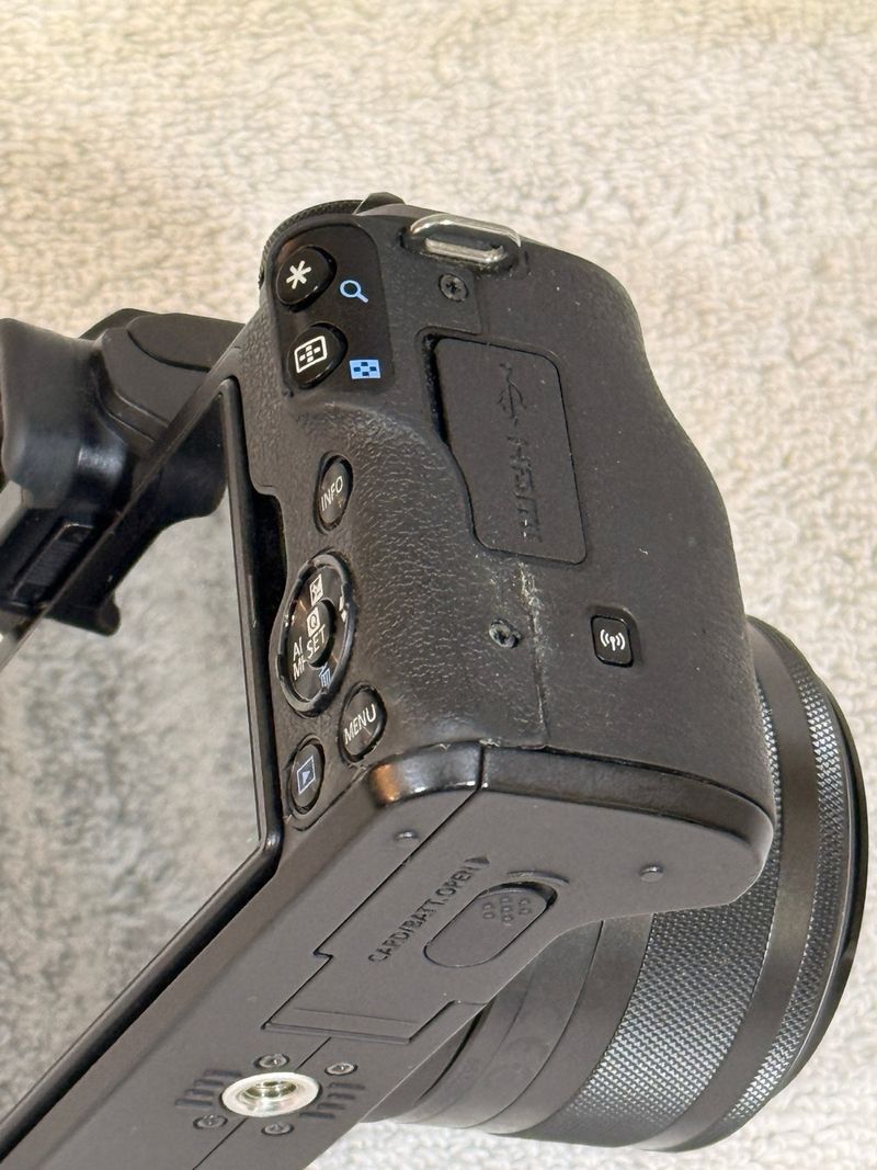 Canon EOS M50 + 4 Objetivos + Accesorios afbeelding 9