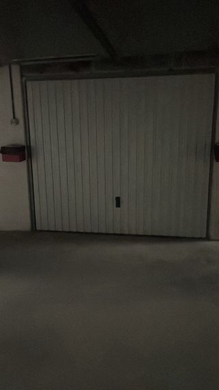 Puerta de garaje con motor