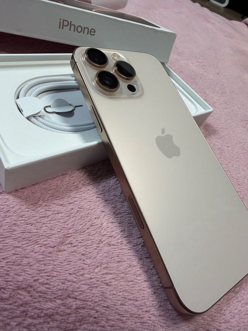 iPhone 16 Pro Max 256GB Arena afbeelding 2