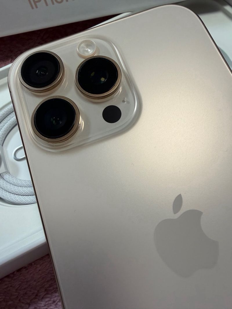 iPhone 16 Pro Max 256GB Arena afbeelding 3
