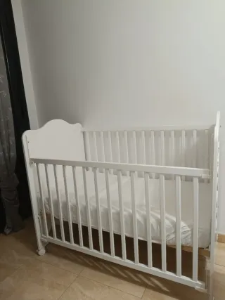 Cuna con colchón incluido