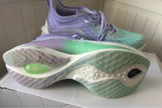 Zapatillas running mujer morado/verde azulado