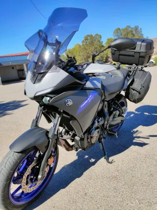 Yamaha Tracer 700 2021 con baúl y alforjas