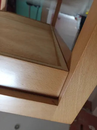 Tavolo da soggiorno in legno e vetro