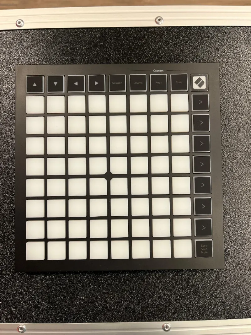 Novation Launchpad Mini MK3 + Decksaver afbeelding 2