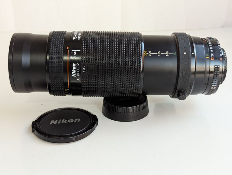 Objetivo Nikon AF Nikkor 75-300mm 1:4.5-5.6 afbeelding 2