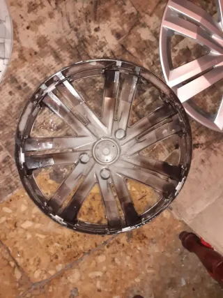 Tapacubos originales Volkswagen Polo (4 unid 14 pu