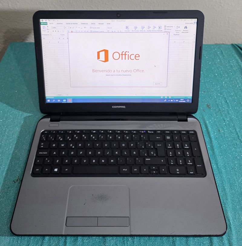 Ordenador Portátil Compaq hp INTEL Core 3, 8RAM