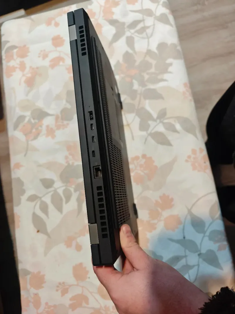 Lenovo ThinkPad P15 – i9 / 32GB Ram / Rtx 4000 afbeelding 6