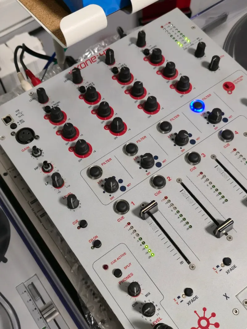 Mezclador Allen & Heath Xone 42 Fabricado en Reino Unido (no China) afbeelding 4
