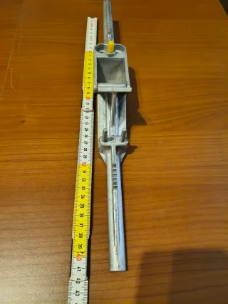 Utensile cucina multifunzione in metallo