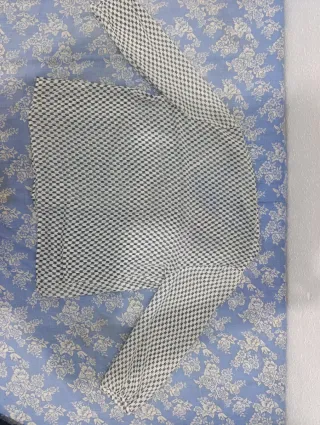 Blusa H&M Cuadros Blanco y Negro