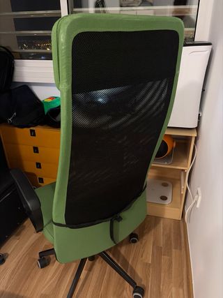 Silla de despacho ergonómica verde
