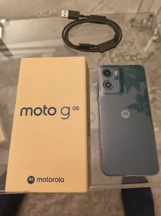 Motorola Moto G05 4+128GB Verde. A estrenar. Nuevo