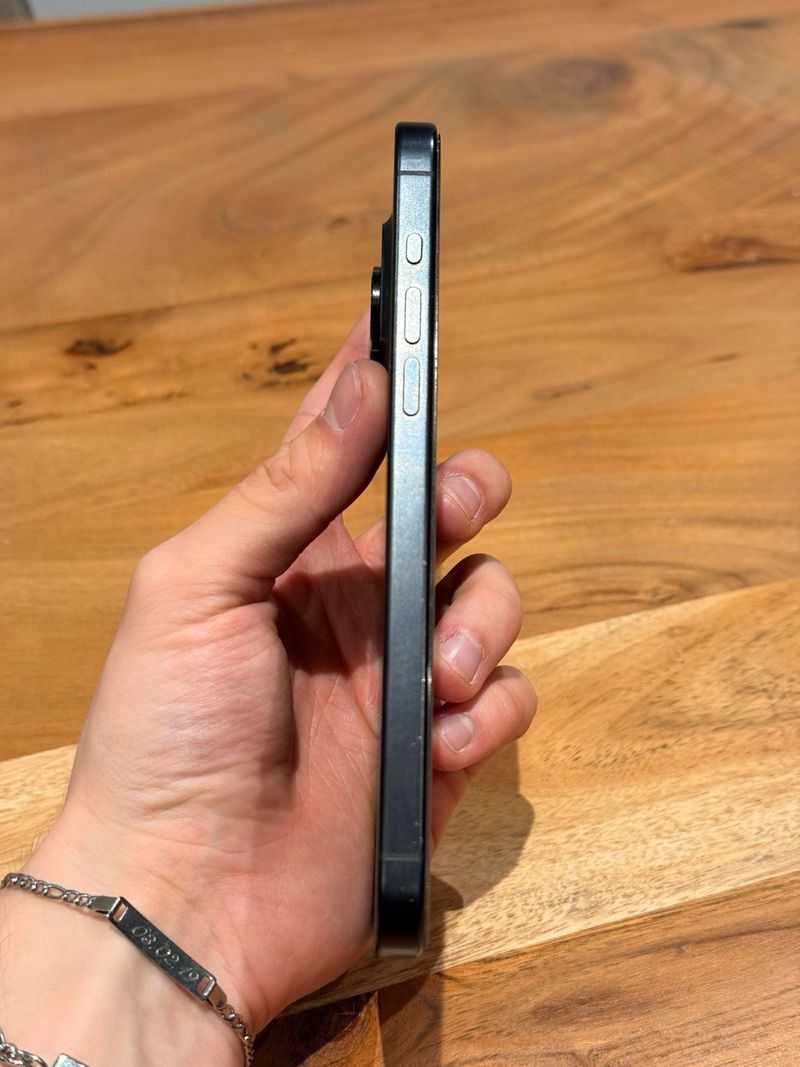 iPhone 15 Pro Max 256GB Gris Espacial afbeelding 4