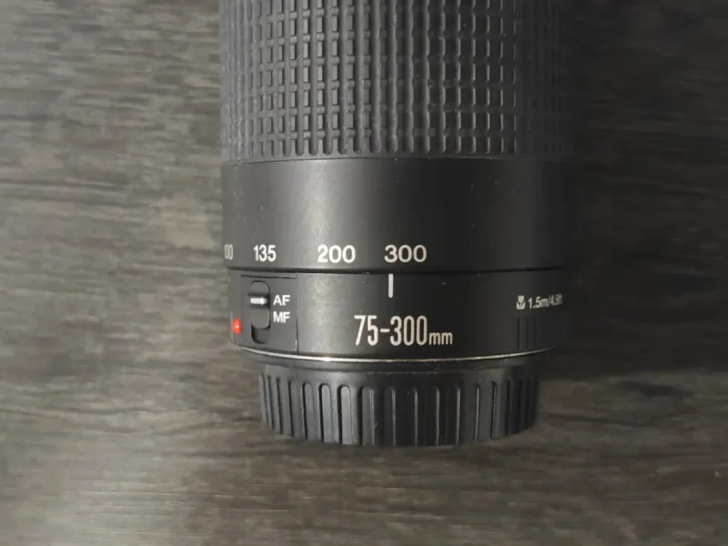Lente Canon EF 75-300mm f/4-5.6 III afbeelding 7