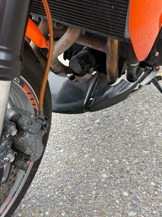 Kawasaki Z750 Naranja y Negra