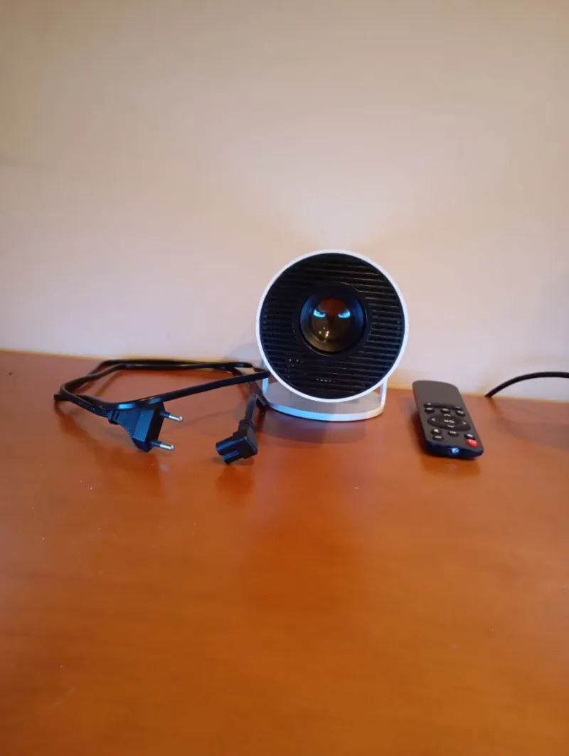 Proyector Portátil 1080p Urge Vender