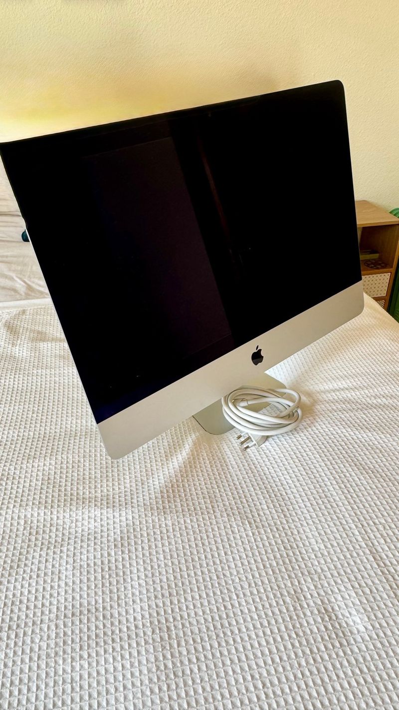 iMac 21,5 LED Plata Intel Core i5 1TB 8GB RAM 2014
