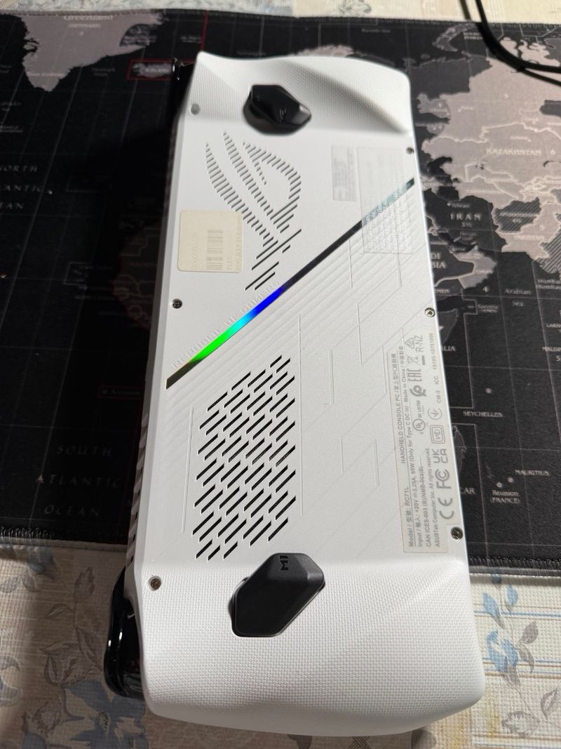 Asus ROG Ally Z1 Extreme 512GB + Funda + Caja afbeelding 3