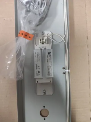 Portalámparas pared Trilux Oleveon 236 K SAN