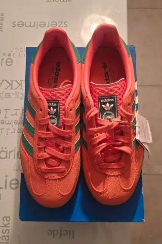 Adidas Gazelle Naranja y Verde